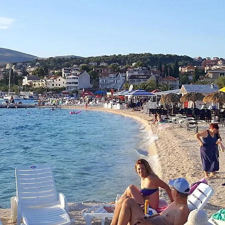 Apartman By The Sea Okrug Gornji, Ciovo - 23497 *